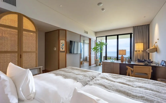 One Suite THE GRAND