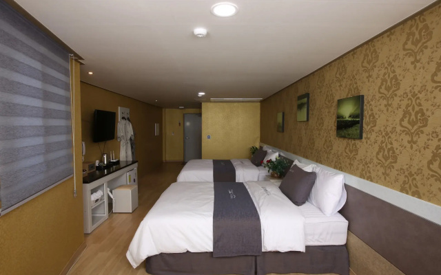 Dorcas Tourist Hostel