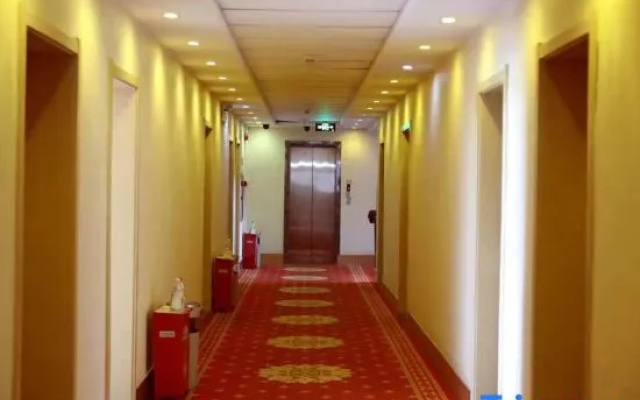 Yanlin Hotel Chain (Handan Zhaoyuan Park South Gate, Handan Road Branch)