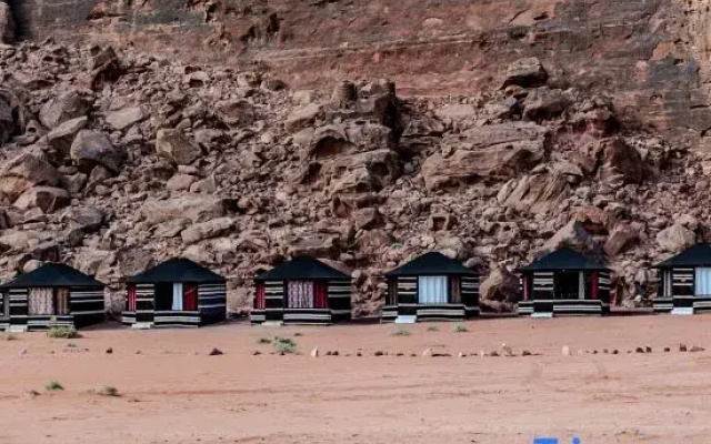 WhyDesert Camp & Jeep Tours