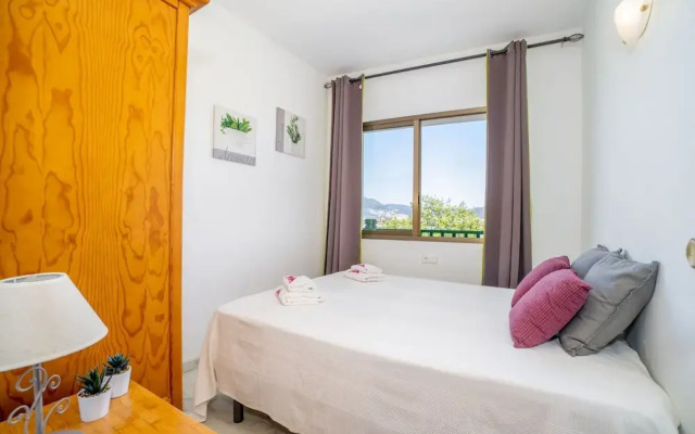 Apartment in Empuriabrava Near Sandy Beach