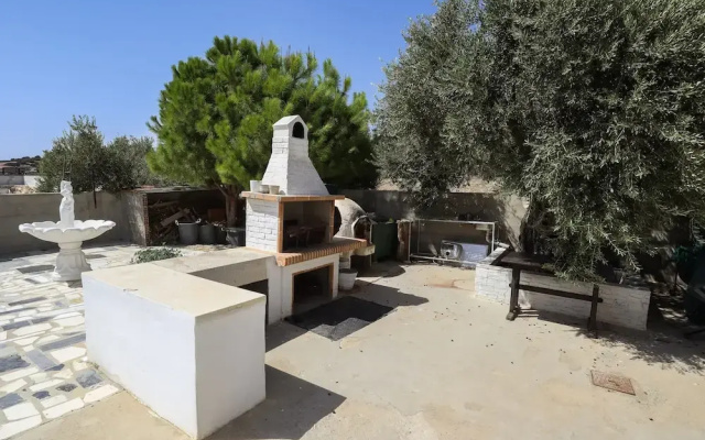 Captivating 2-bed House
