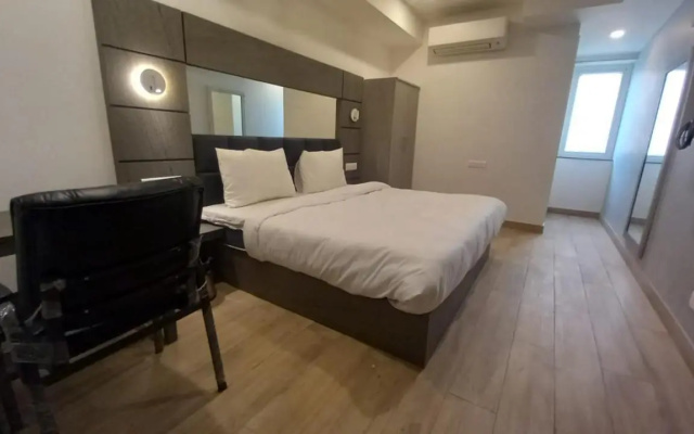 Hotel Royal Saffron By Majesta Stays
