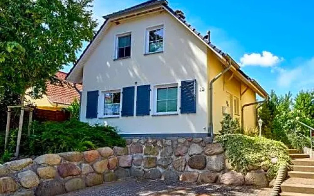 Ferienhaus Klünderberg in Binz - F670 mit Kamin, Terrasse, Strandkorb