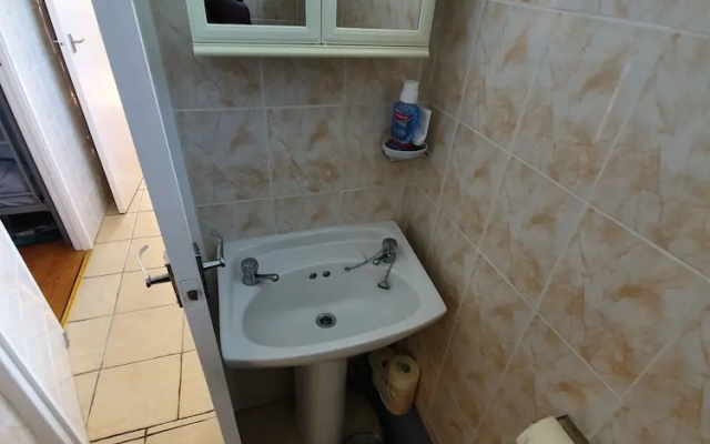 Lovely Relaxing two Bedroom Holiday Chalet