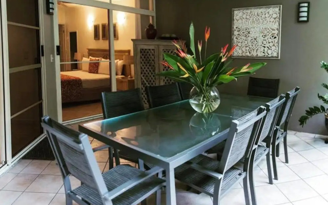 Oasis 4 at Palm Cove