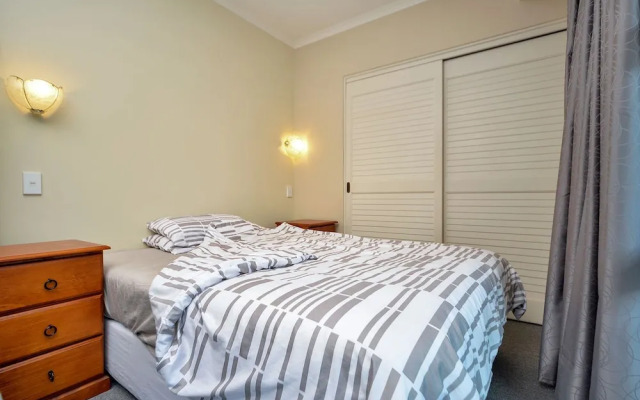 Princes Wharf - Private Apartments