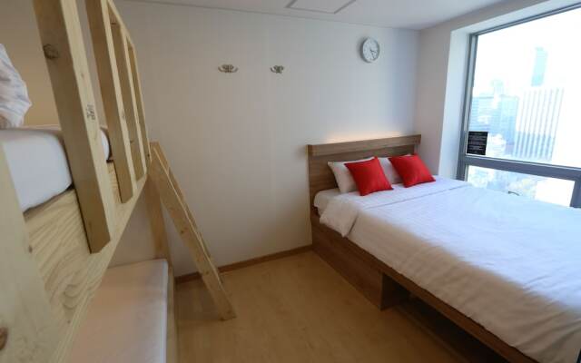 Step Inn Myeongdong 2 - Hostel Сеул комната для гостей
