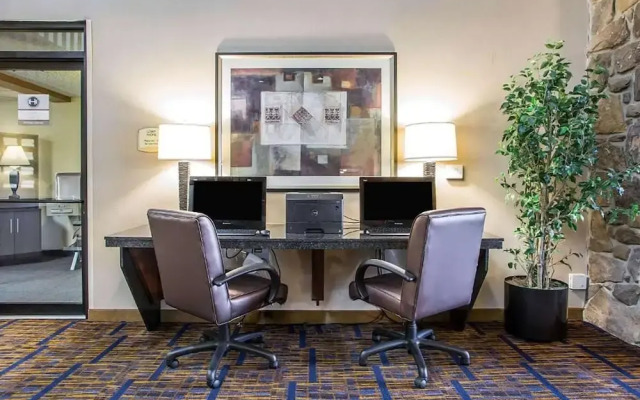 Courtyard By Marriott Merrillville