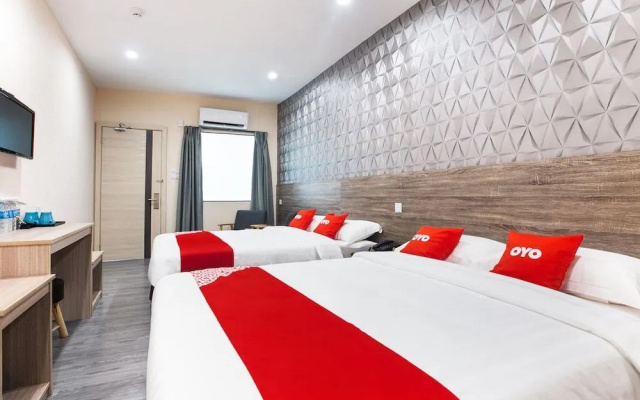 Oyo 1156 3S Hotel