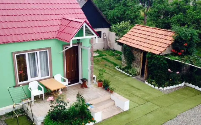 Marinas Guest House