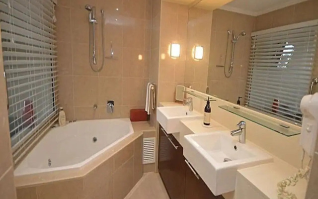 2 BDR/Apt/Foxtel/WiFi/Pool/parking/Spa/Hervey Bay