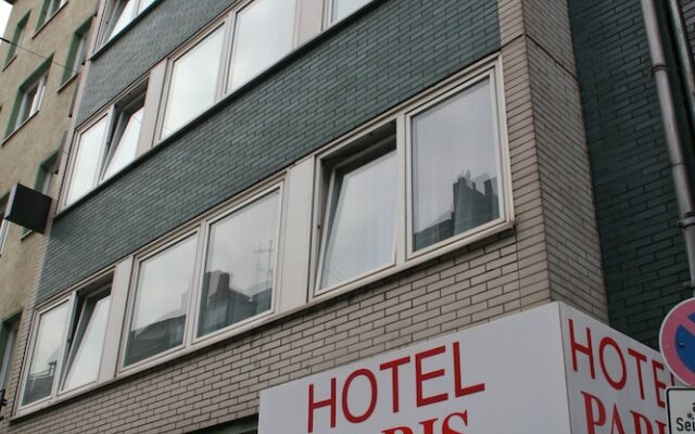 Hotel Paris 0