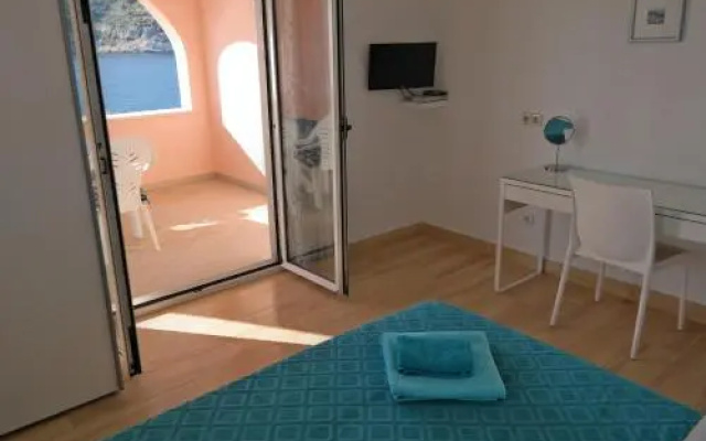 Apartments Punta Planka
