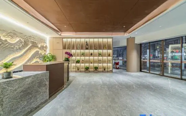 Wanzhu Hotel (Dongfanghong Square · Gannan Road Branch)