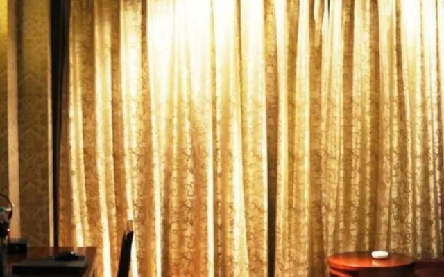 Xinji Holiday Hotel