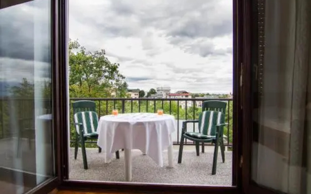 Guest House Anina Kuća