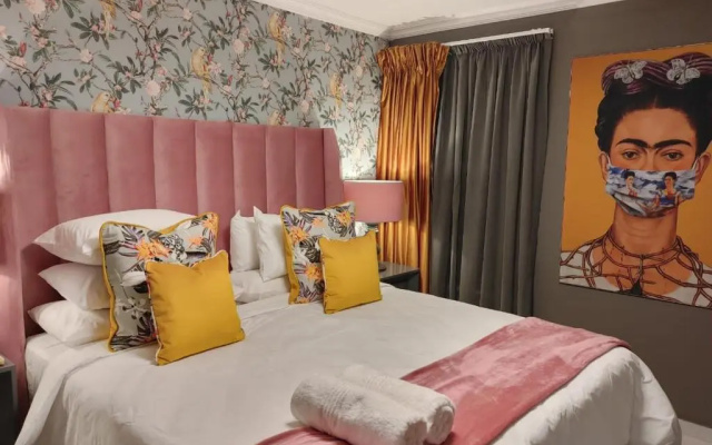 Grafiti Boutique Hotel