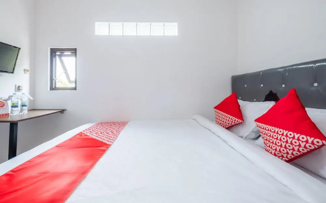 Anyelir Residence by OYO Rooms