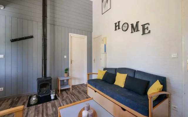 Comfortable Holiday Home With Private Terrace