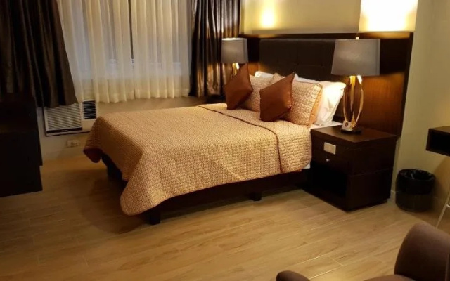 One Platinum Hotel
