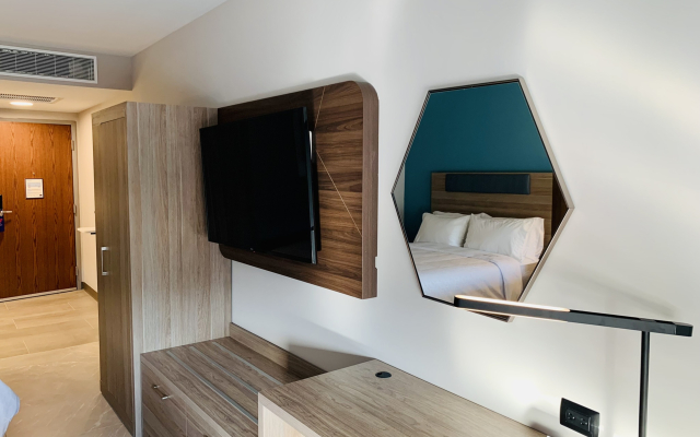 Holiday Inn Express Guadalajara Vallarta Poniente by IHG