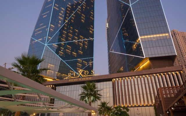 Отель Rixos Premium Dubai JBR ОАЭ, Дубай - 5 отзывов об отеле, цены и фото номеров - забронировать отель Rixos Premium Dubai JBR онлайн вид на фасад