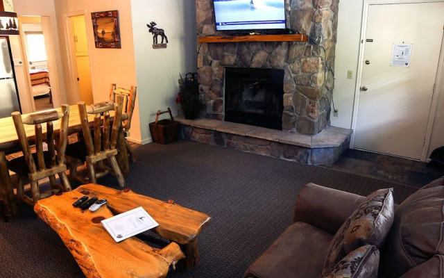 Fawn Valley Inn- 277 condo