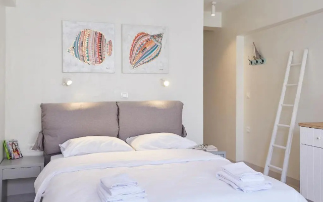 toStay-Unique apartment hotel in Athens center!