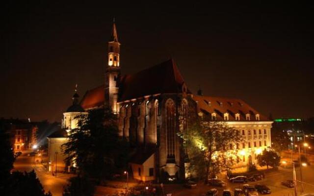 Отель Hostel Piaskowy Польша, Вроцлав - отзывы, цены и фото номеров - забронировать отель Hostel Piaskowy онлайн вид на фасад