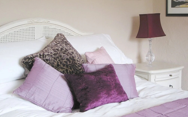 2 Bittadon Cottages