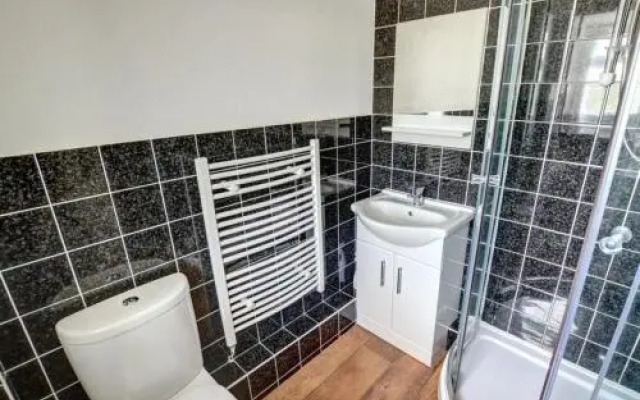 Holiday Home Cwmduad