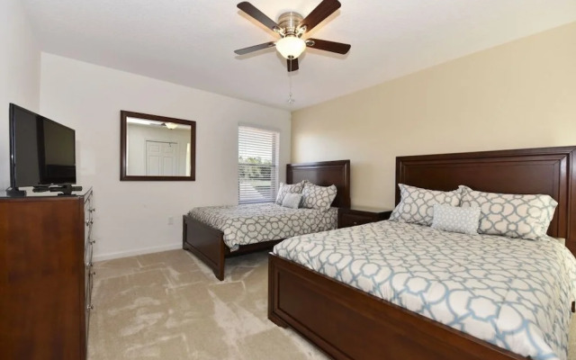 411 Cabello Drive