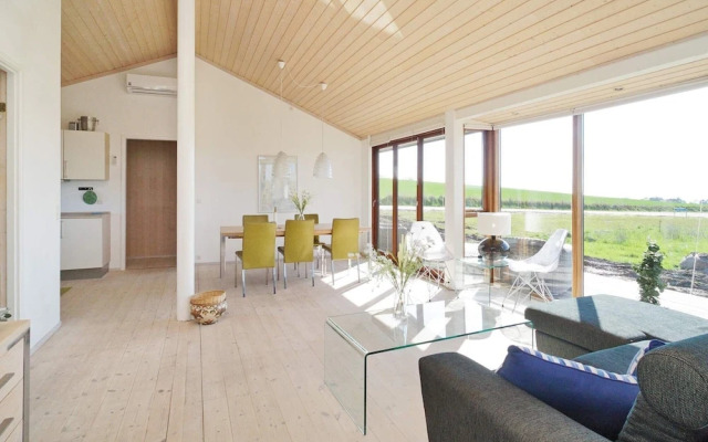 8 Person Holiday Home in Store Fuglede