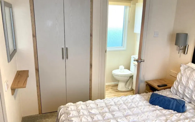 Luxurious Comfort at 102, Duckpool Lodge in Bude