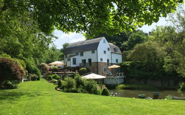 Castle Mill Bed and Breakfast