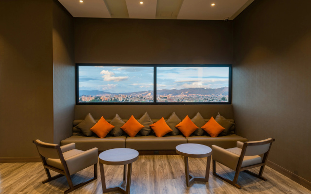 Hampton by Hilton Bogota Airport