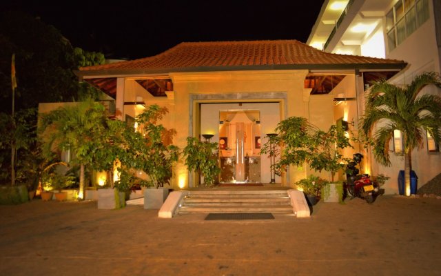 Отель Ceylan Lodge Шри-Ланка, Анурадхапура - отзывы, цены и фото номеров - забронировать отель Ceylan Lodge онлайн вид на фасад