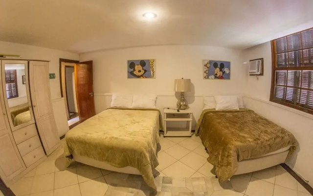 Villa Riviera