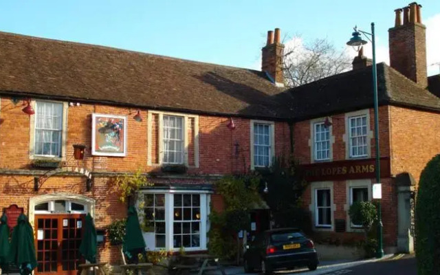 The Lopes Arms Hotel