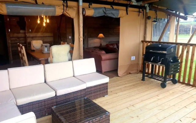 Luxury Safari Lodge Surrounded by Deer!! 'roe'