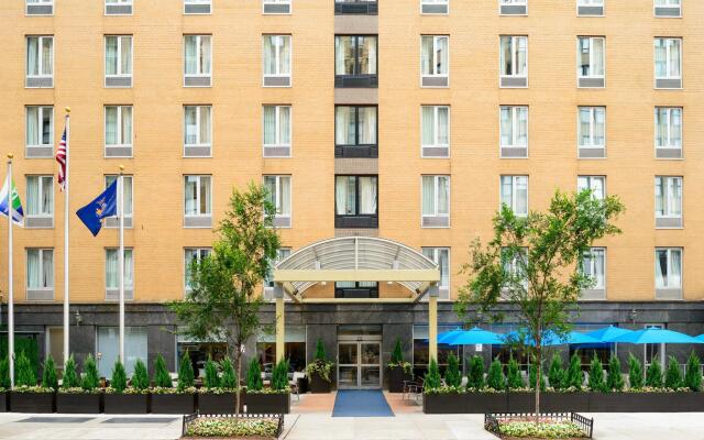 Отель Holiday Inn Express - New York City Chelsea вид на фасад