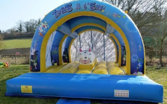 Camping Le Repaire - Tente Aménagée