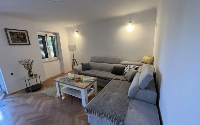 Elegant Lovran Apartment With Garden
