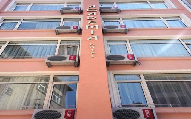 Academia Istanbul Турция, Стамбул - отзывы, цены и фото номеров - забронировать отель Academia Istanbul онлайн вид на фасад