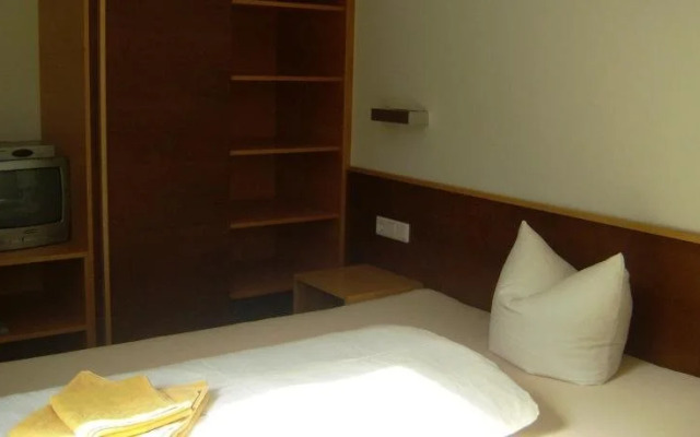 almandin apartments