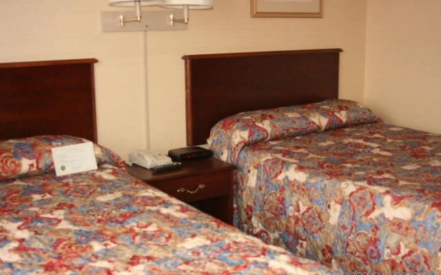 Maron Hotel & Suites