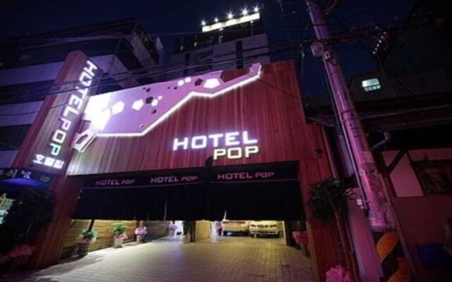 Отель Pop Jongno Южная Корея, Сеул - отзывы, цены и фото номеров - забронировать отель Pop Jongno онлайн вид на фасад