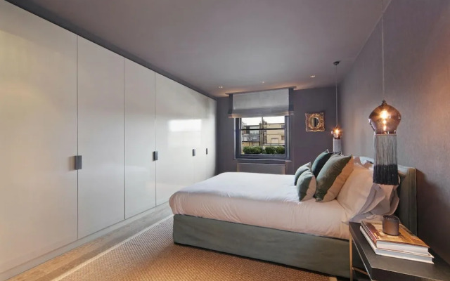 Cadogan Square Luxury 2 Bedroom Apartment II