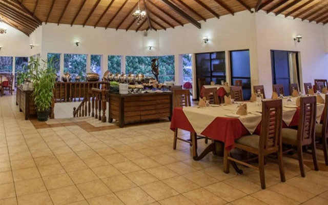 Отель Senani Hotel